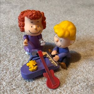 Charlie Brown, Schroder, Frida, Peanuts gang figurines
